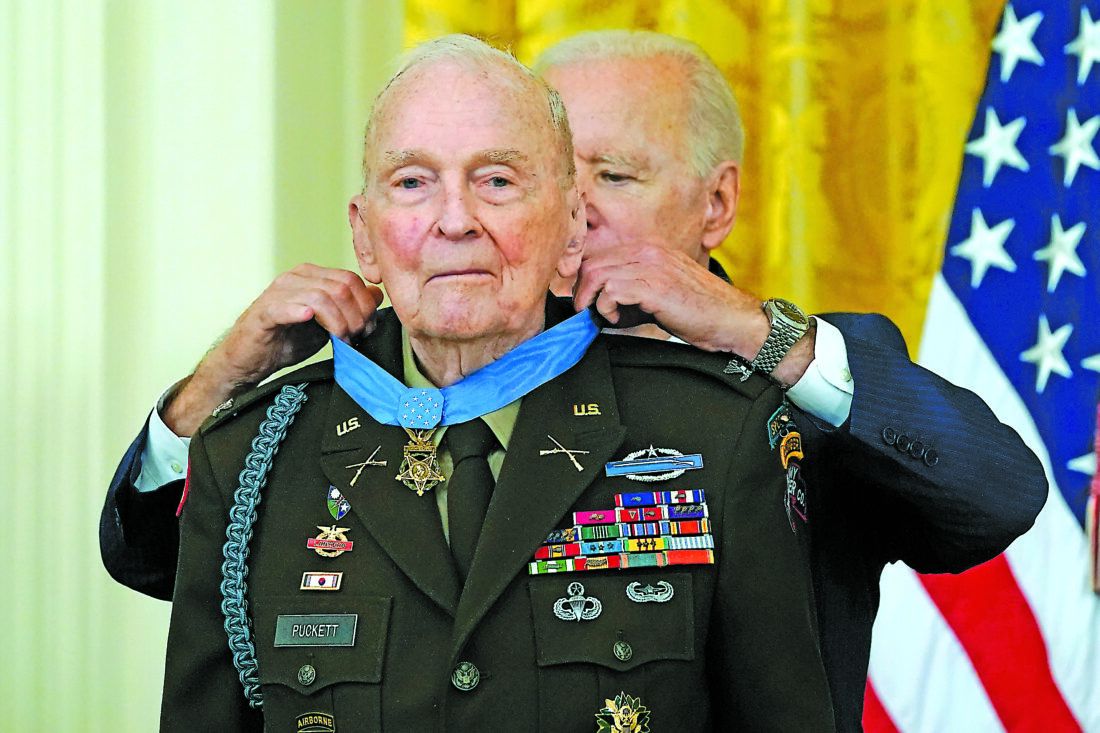 Ralph Puckett Jr., awarded Medal of Honor for heroism during the Korean ...